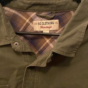 B.C. Clothing army green cotton canvas snap shirt